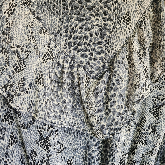 Walter Baker Grey Chiffon Snake Blouse - Picture 5 of 5